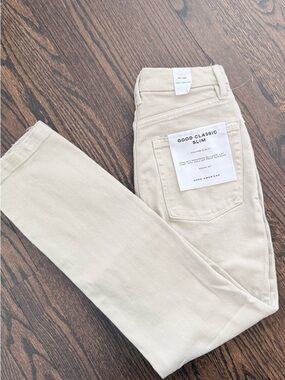 Good American - Good Classic Slim Women's Jeans in Light Celery color